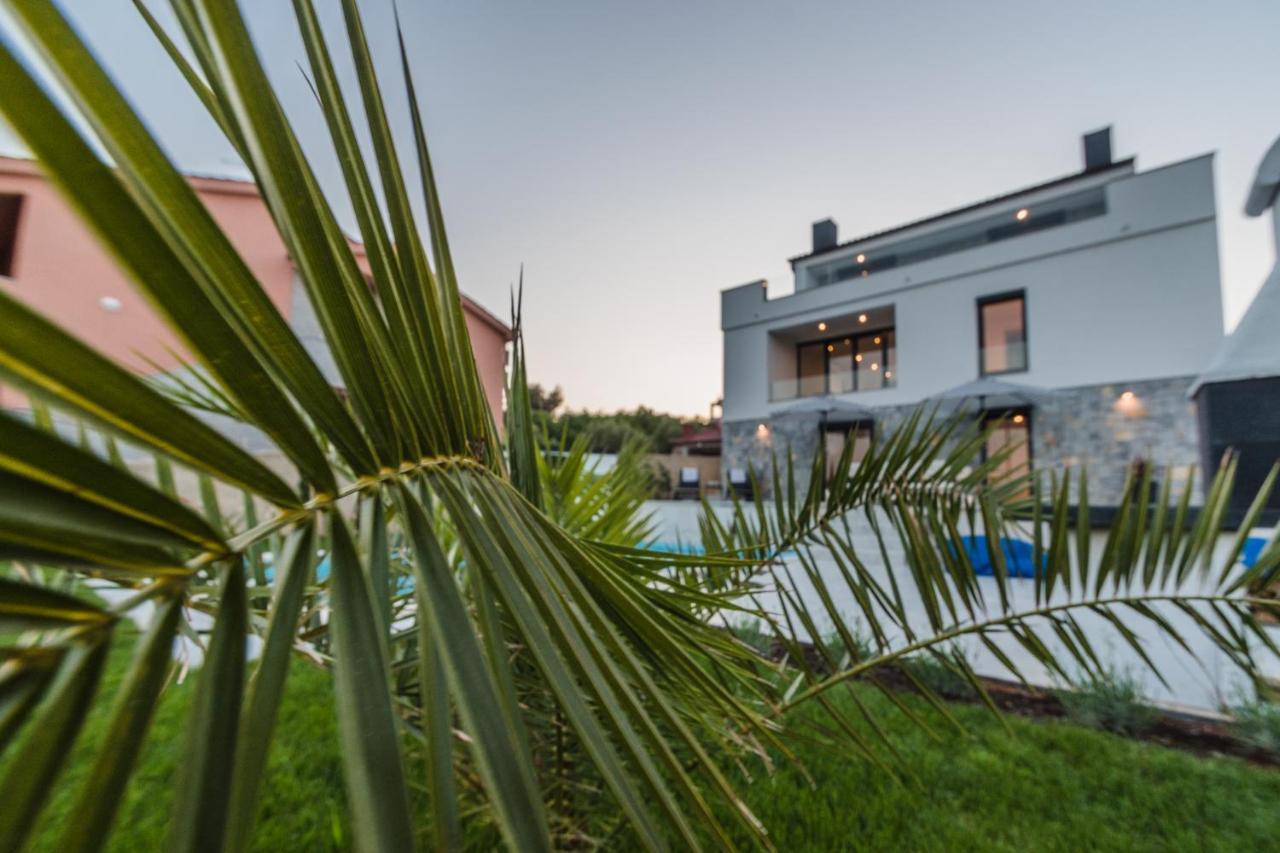 Sun & Sea Villa Kornić Exteriér fotografie