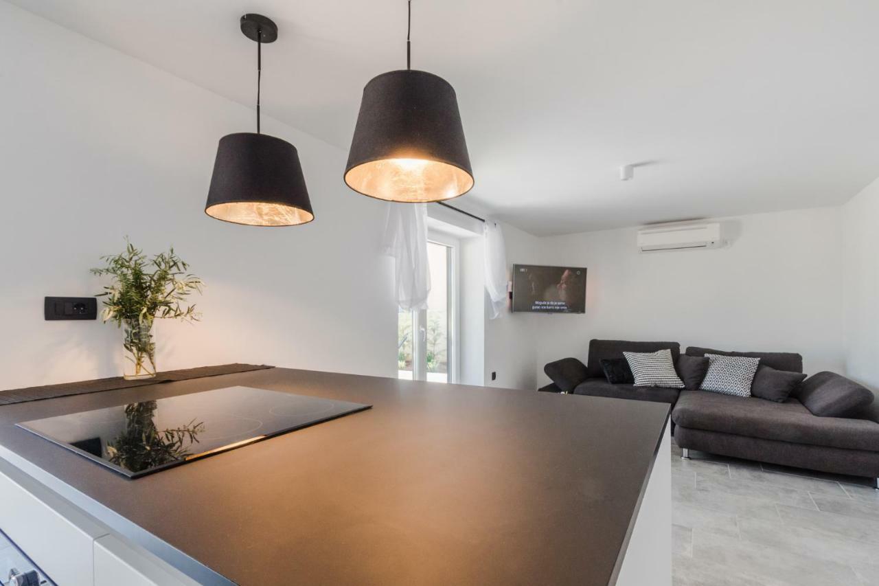 Sun & Sea Villa Kornić Exteriér fotografie